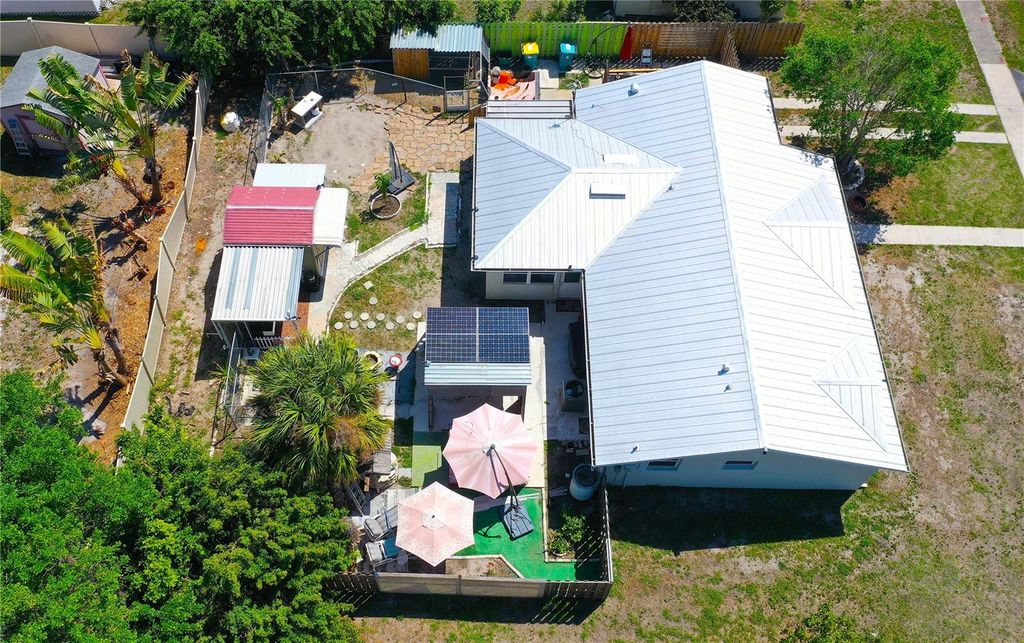 Image 52 of property listing at 3420 WESTLUND TERRACE, Port Charlotte, FL 33952