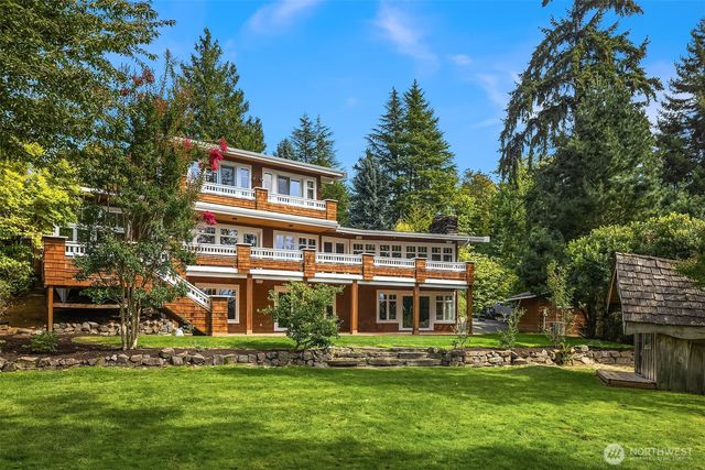 8105 SE 44th Street, Mercer Island, WA 98040
