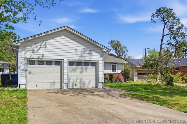 5729 E 28th Street, Tulsa, OK 74114