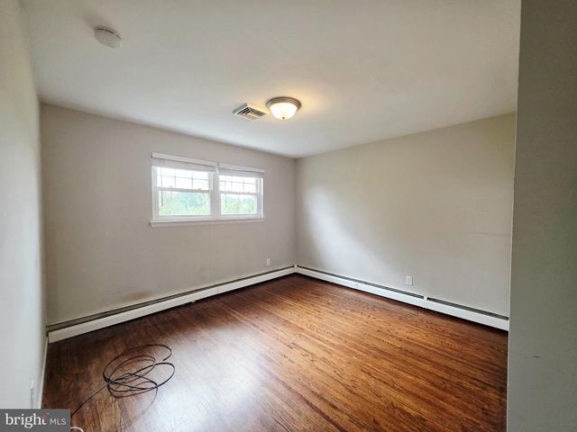 3207 MARKLE RD, Norristown, PA 19403