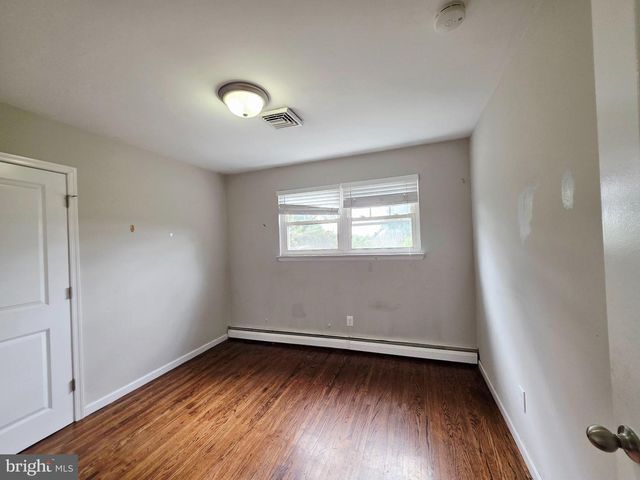 3207 MARKLE RD, Norristown, PA 19403
