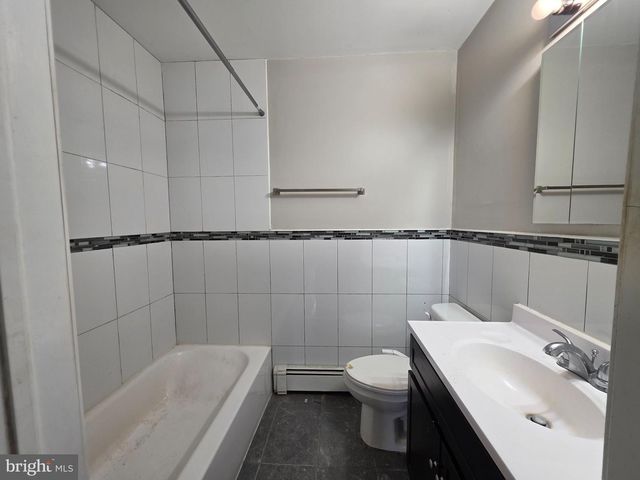 3207 MARKLE RD, Norristown, PA 19403