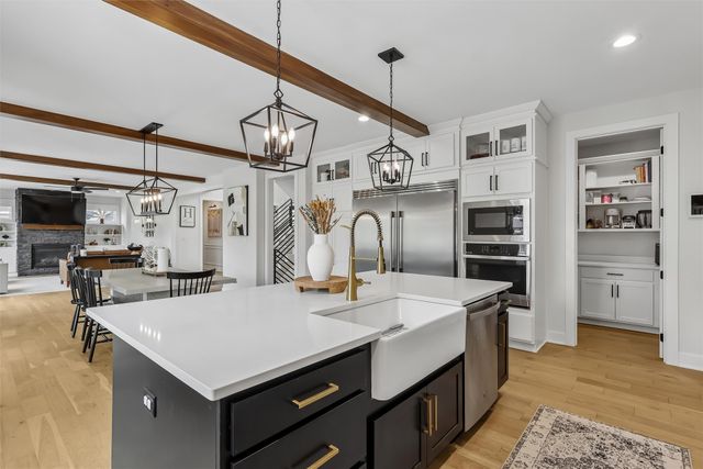 1025 Ford Lane, Waukee, IA 50263