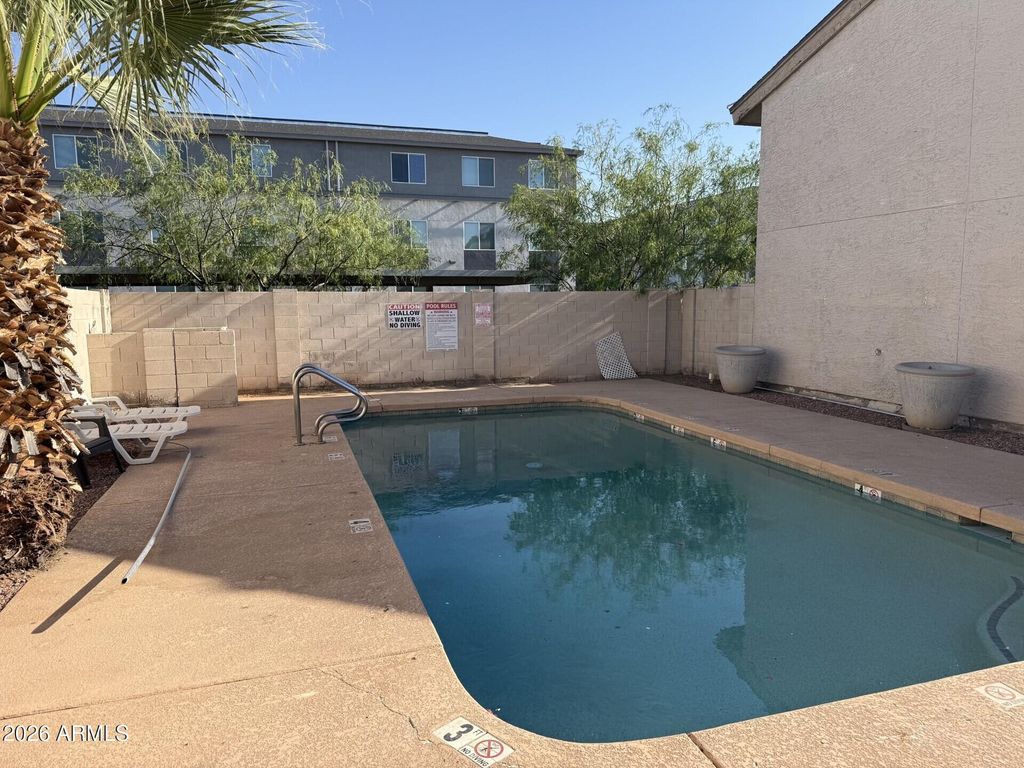 Image 13 of property listing at 4240 N LONGVIEW Avenue 9, Phoenix, AZ 85014