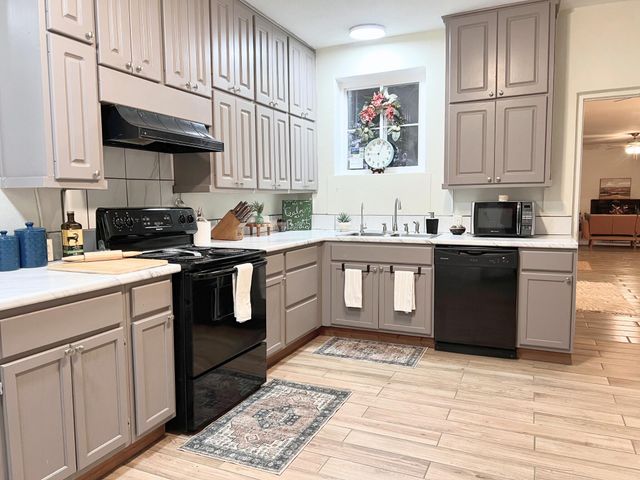 174 Victory Rd., Laurel, MS 39443