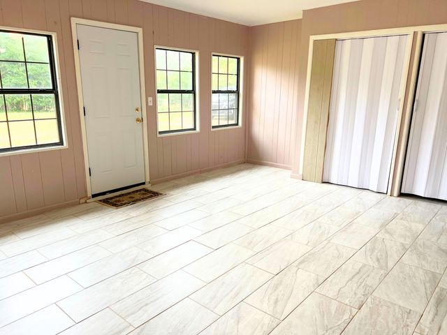 174 Victory Rd., Laurel, MS 39443