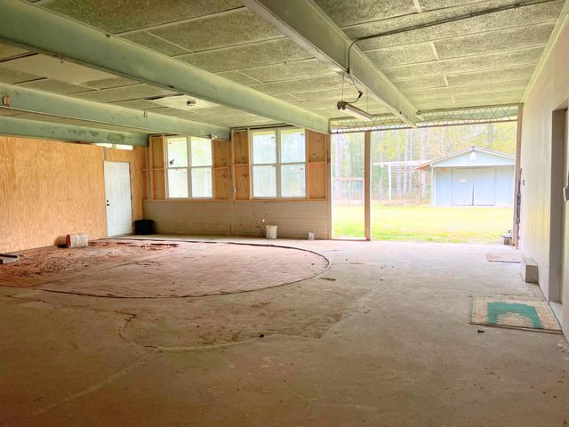 174 Victory Rd., Laurel, MS 39443