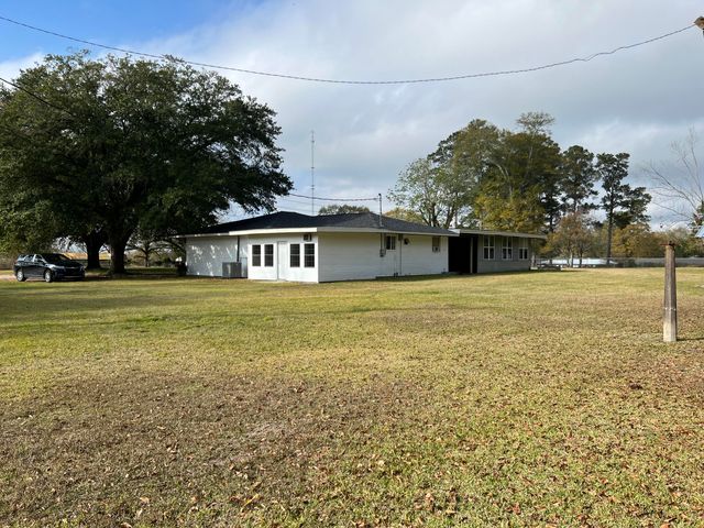 174 Victory Rd., Laurel, MS 39443