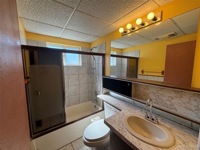 4702 Arden Avenue, Warren, MI 48092