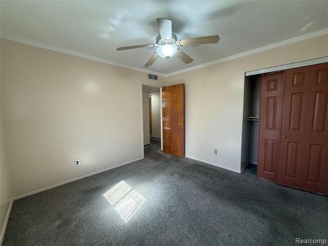 4702 Arden Avenue, Warren, MI 48092