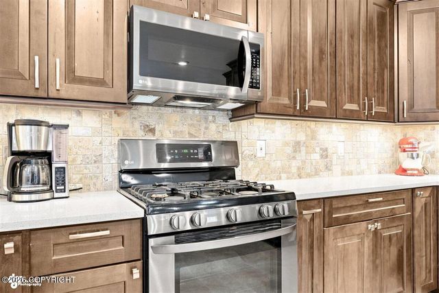 10101 Grover Circle, Anchorage, AK 99507