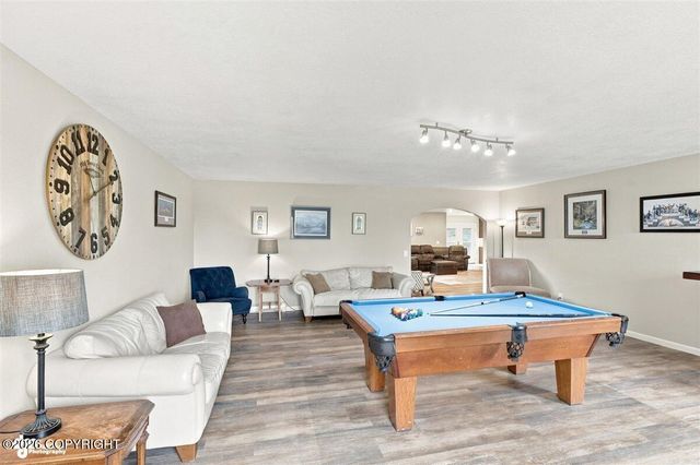 10101 Grover Circle, Anchorage, AK 99507