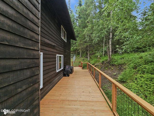 10101 Grover Circle, Anchorage, AK 99507