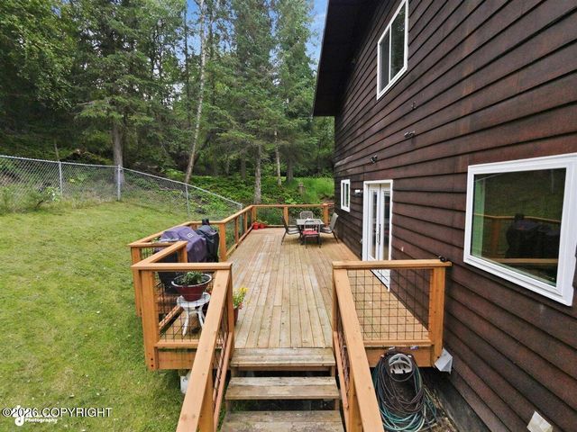 10101 Grover Circle, Anchorage, AK 99507