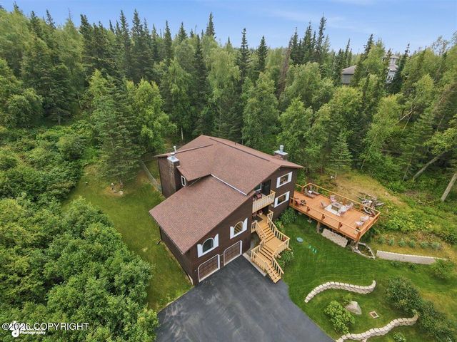 10101 Grover Circle, Anchorage, AK 99507