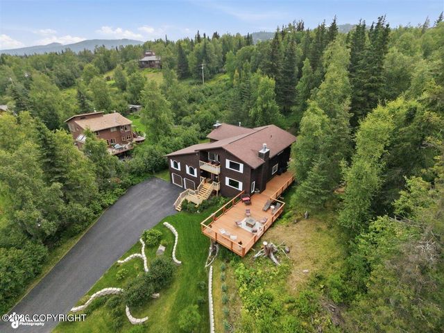 10101 Grover Circle, Anchorage, AK 99507