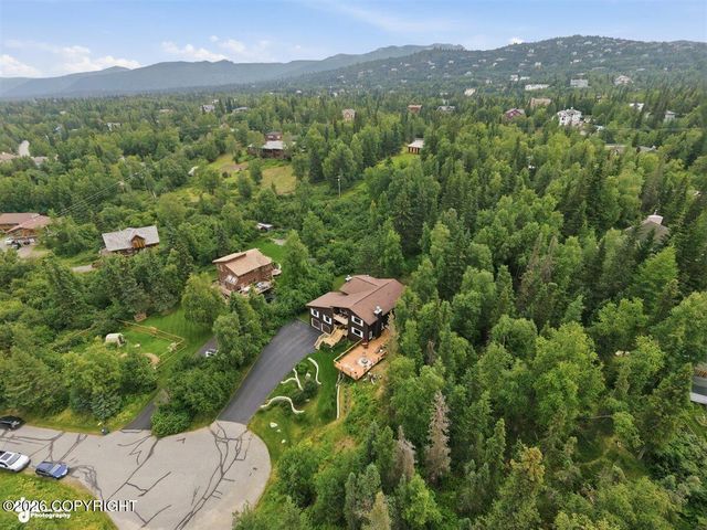 10101 Grover Circle, Anchorage, AK 99507
