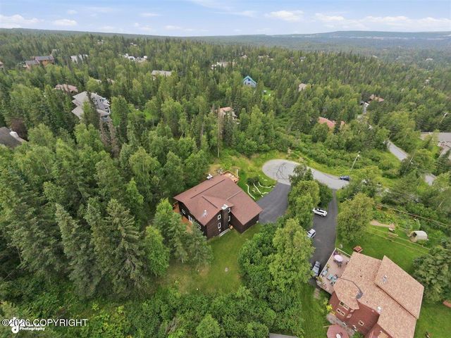 10101 Grover Circle, Anchorage, AK 99507