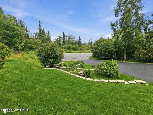 10101 Grover Circle, Anchorage, AK 99507