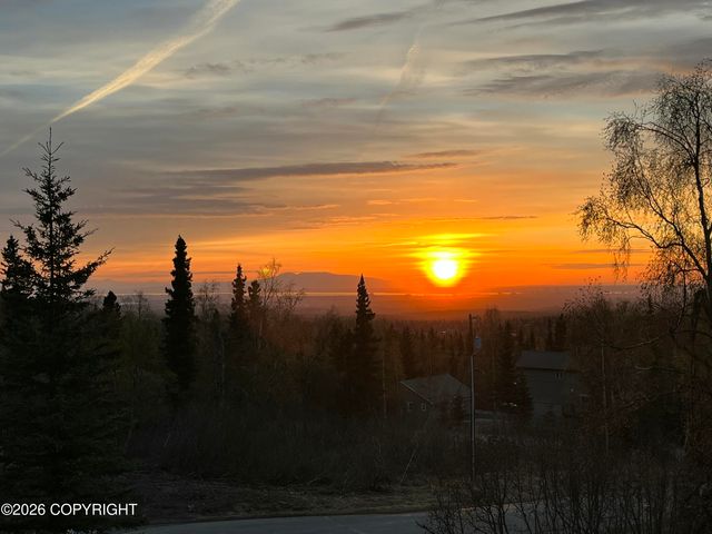 10101 Grover Circle, Anchorage, AK 99507