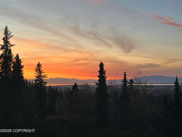 10101 Grover Circle, Anchorage, AK 99507