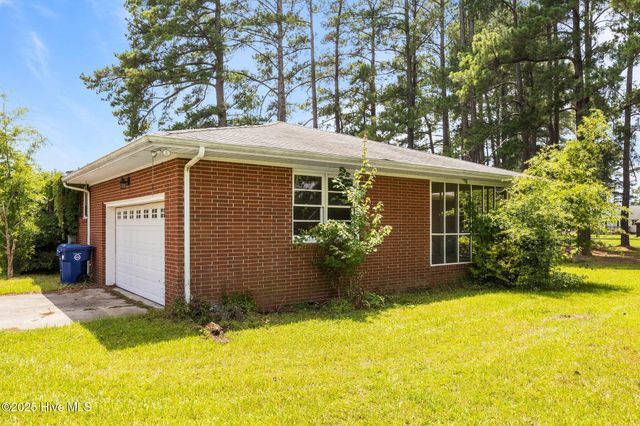 3015 Carey Road, Kinston, NC 28504