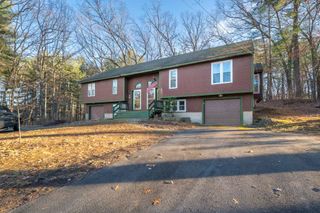 7 Kingston Way # A, Hudson, NH 03051