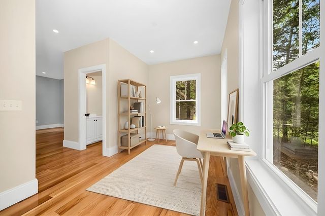374 Brandy Brow Rd, Haverhill, MA 01830