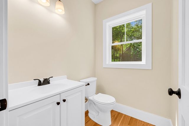 374 Brandy Brow Rd, Haverhill, MA 01830