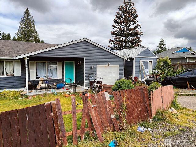 203 St. Helens Way, Winlock, WA 98596