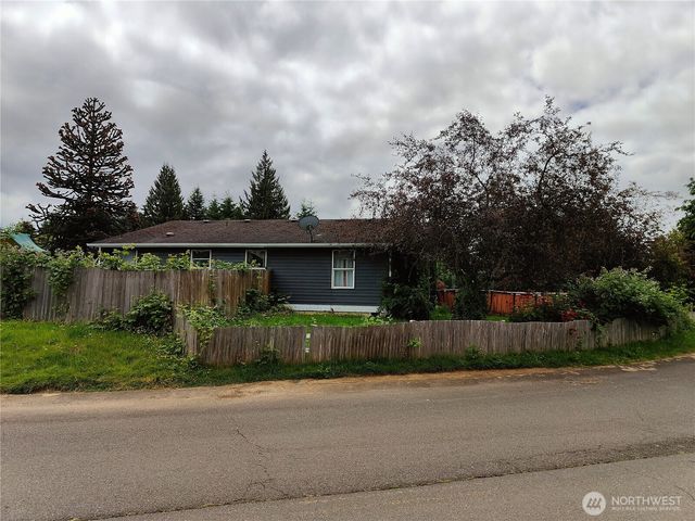 203 St. Helens Way, Winlock, WA 98596