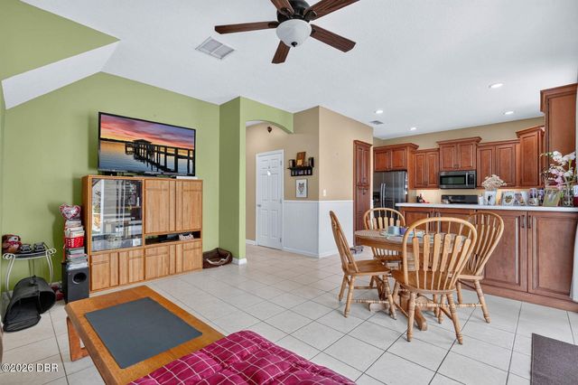 239 W Tarrington Drive, Deland, FL 32724
