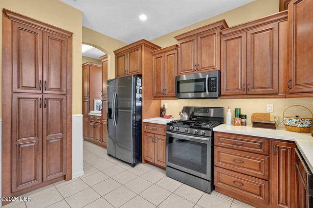 239 W Tarrington Drive, Deland, FL 32724