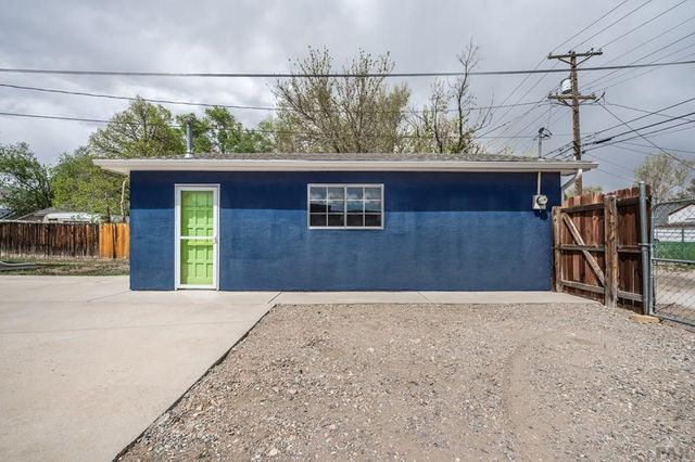 822 Brown Ave, Pueblo, CO 81004