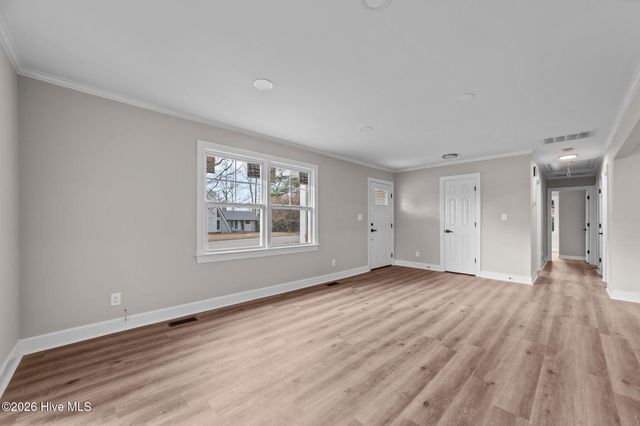 3206 Ellsworth Drive, Greenville, NC 27834