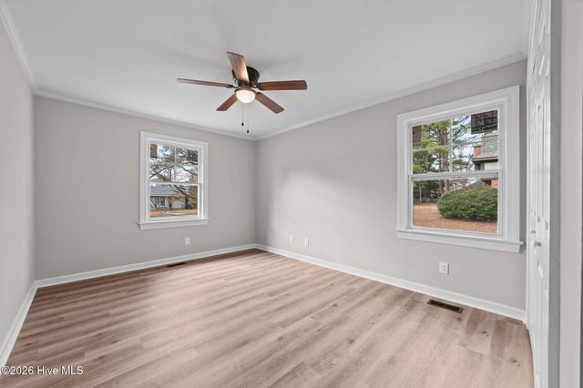 3206 Ellsworth Drive, Greenville, NC 27834