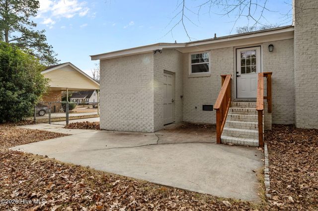 3206 Ellsworth Drive, Greenville, NC 27834