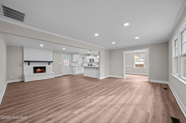 3206 Ellsworth Drive, Greenville, NC 27834