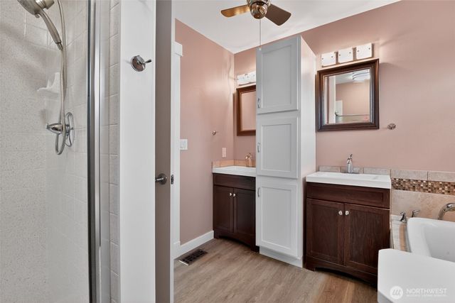 1016 49th Place SW, Everett, WA 98203