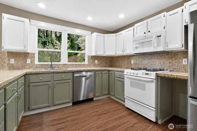 1016 49th Place SW, Everett, WA 98203
