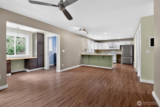 1016 49th Place SW, Everett, WA 98203
