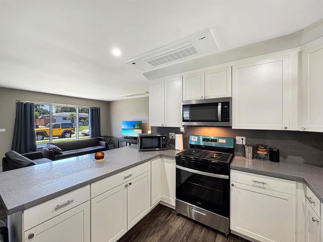 6751 Cody Street, Hollywood, FL 33024