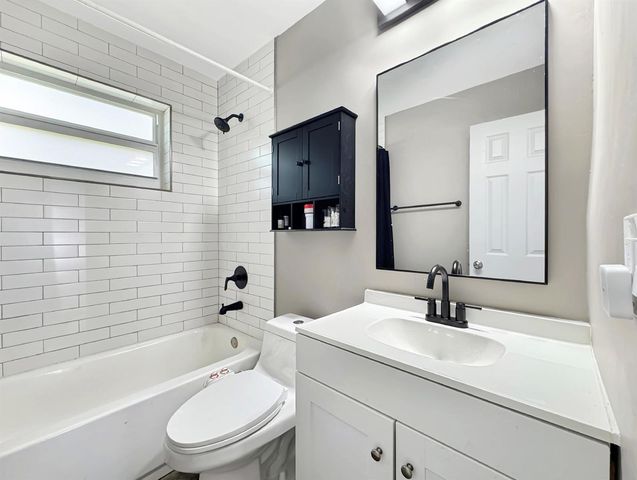 6751 Cody Street, Hollywood, FL 33024