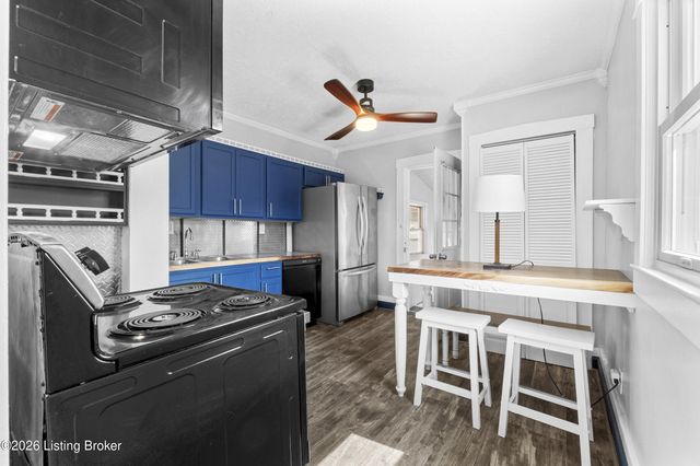 2105 Bradley Ave, Louisville, KY 40217