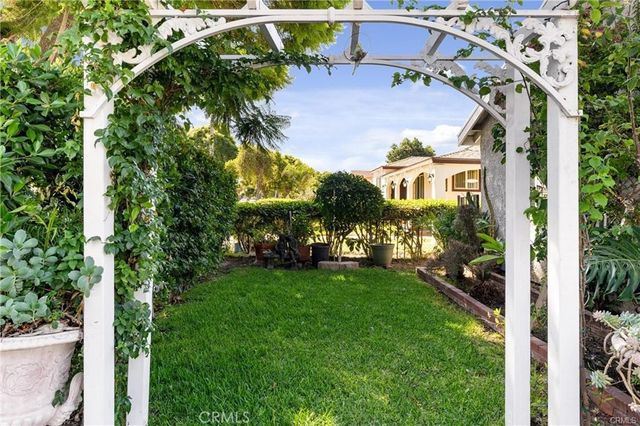 10031 San Antonio, South Gate, CA 90280