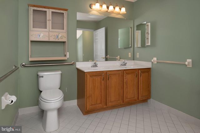 24 PIZZULLO RD, Hamilton, NJ 08690