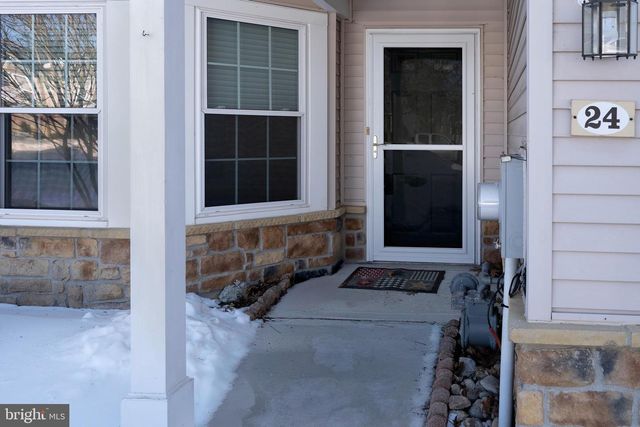 24 PIZZULLO RD, Hamilton, NJ 08690