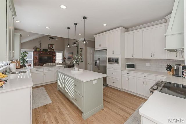 422 Blackwolf Run Drive, Wildwood, MO 63040