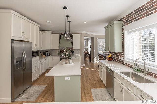 422 Blackwolf Run Drive, Wildwood, MO 63040