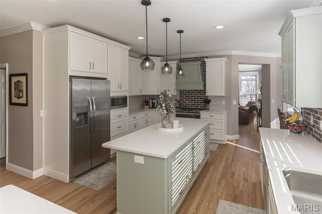 422 Blackwolf Run Drive, Wildwood, MO 63040